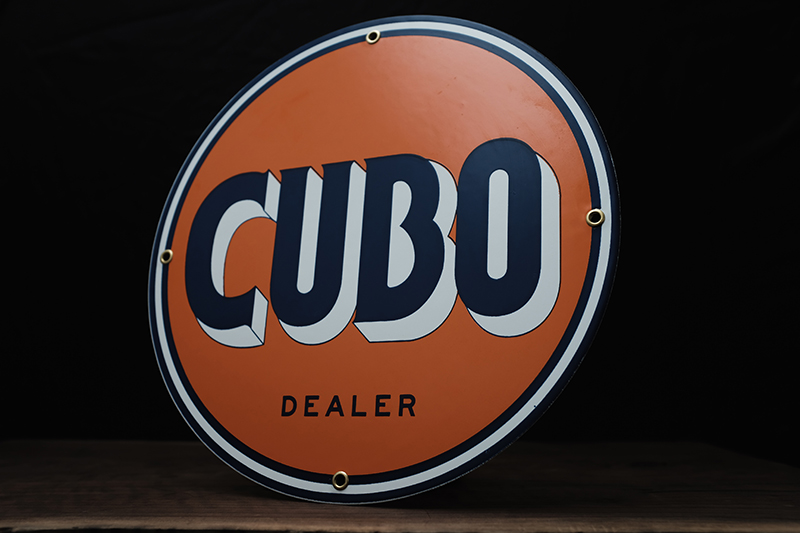 Cubo Dealer Sign